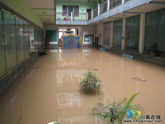 龙马潭区防汛措施及时到位&nbsp;宗教活动场所安全度汛(图2)