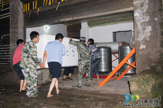 太伏镇：干群齐心助居民、企业渡过洪灾难关(图4)