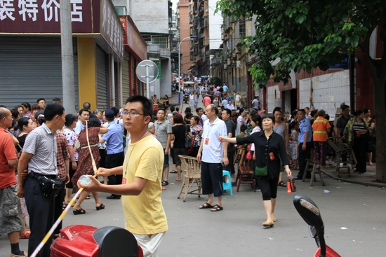 合江：司法行政干警抗洪一线写传奇(图2)