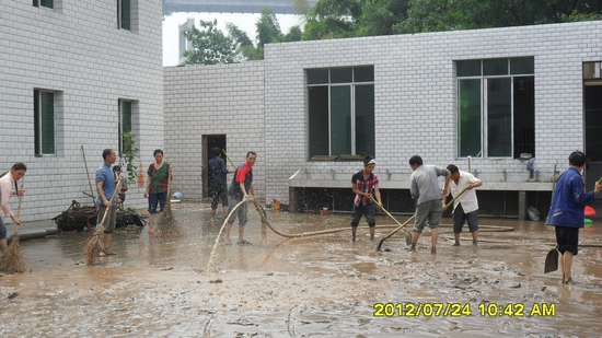 白米乡：洪峰过境零伤亡&nbsp;灾后重建干群忙(图3)