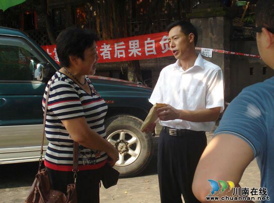 龙车镇：看望、慰问，“给力”受灾企业(图3)