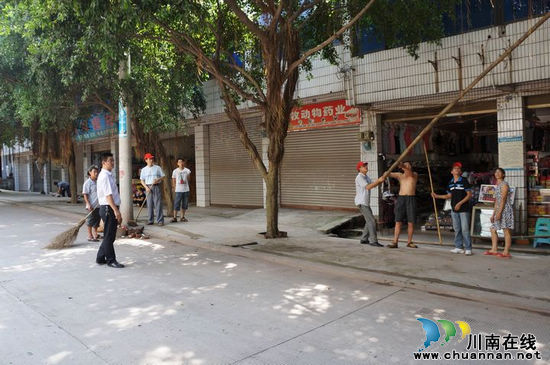 立石镇：环境整治重点突破(图2)