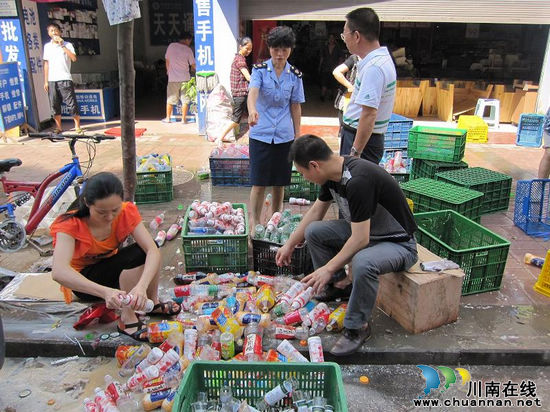 合江县城区工商所：加强监管&nbsp;保障灾后食品安全(图1)
