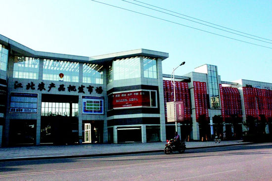 市场·观察川南最大农贸市场江北新市场遇冷(图1)