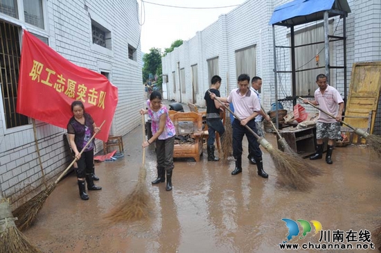 泸州纳溪:工会倾力帮扶 企业生产恢复(图1) 泸州纳溪:工会倾力帮扶 企业生产恢复(图1)