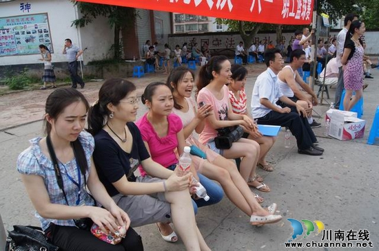 太伏镇:庆八一与奥运同行(图2) 太伏镇:庆八一与奥运同行(图2)