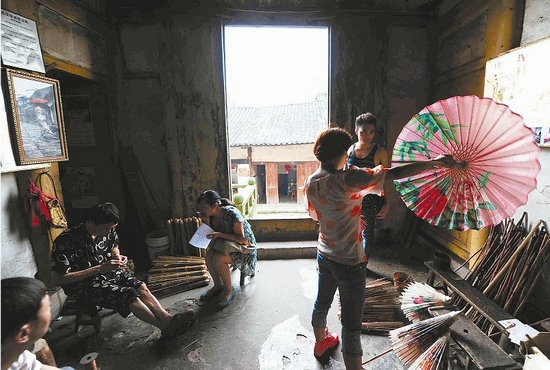 尧坝油纸伞 走过400年(图3) 尧坝油纸伞 走过400年(图3)