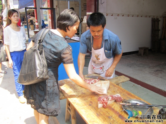 实录乡:巡查力度再增强 筑牢食安防火墙(图1) 实录乡:巡查力度再增强 筑牢食安防火墙(图1)