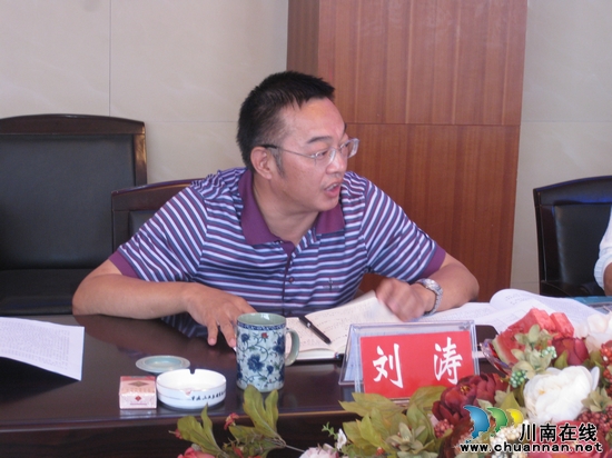 泸州市教育局长刘涛到泸县指导“国示”创建工作(图3) 泸州市教育局长刘涛到泸县指导“国示”创建工作(图3)