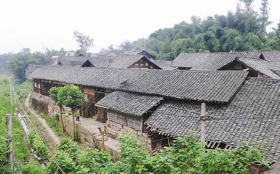 栗峰山庄:那座经典川南民居里的故事(图1) 栗峰山庄:那座经典川南民居里的故事(图1)