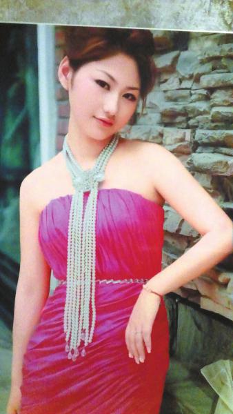 周克华女友20岁宜宾人,他的军师?(图1) 周克华女友20岁宜宾人,他的军师?(图1)