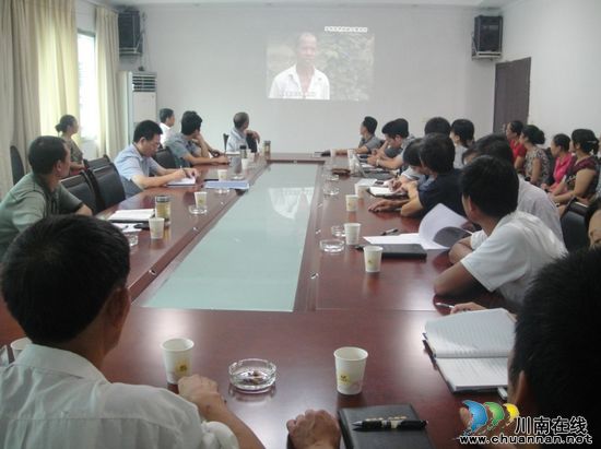 大桥镇:狠抓森林防火 加强警示教育(图1) 大桥镇:狠抓森林防火 加强警示教育(图1)