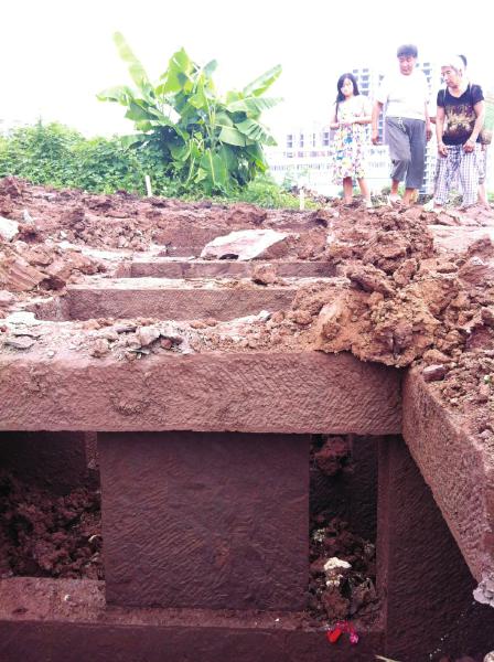 内江:一铲下去 “惊醒”南宋一大家族(图1) 内江:一铲下去 “惊醒”南宋一大家族(图1)