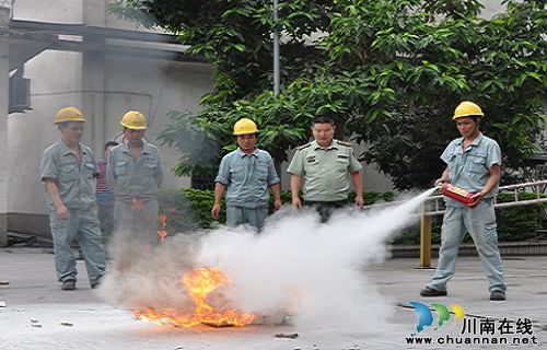 合江：“消防安全进企业”助企业安全运营(图2)