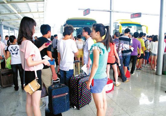 又到一年开学季:大学新生 开始报到(图1) 又到一年开学季:大学新生 开始报到(图1)