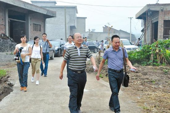 宜宾兴文:“最牛县长讲话” 老百姓每句都听懂了(图3) 宜宾兴文:“最牛县长讲话” 老百姓每句都听懂了(图3)