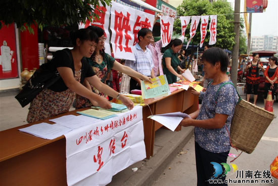 得胜镇：宣传助推城乡环境治理(图1)