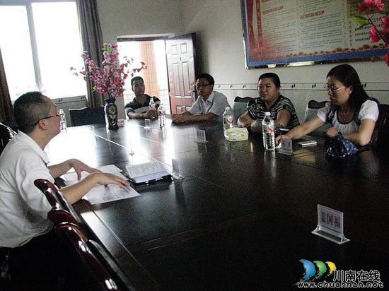 水尾镇：纪检干部驻校督查开学收费(图3)