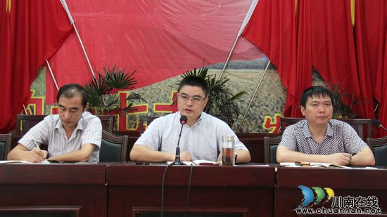 牛滩镇：积极组织抗洪抢险(图3)