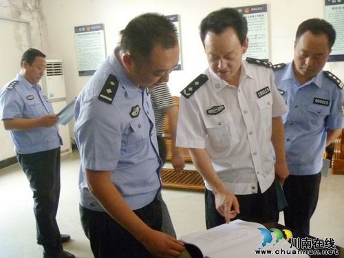 全国学校安全检查组到泸县检查秋期开学安全工作(图1) 全国学校安全检查组到泸县检查秋期开学安全工作(图1)