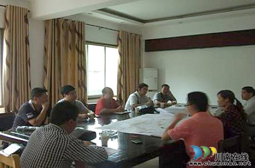 古蔺县农工办等部门到马嘶乡指导新农村建设工作(图1) 古蔺县农工办等部门到马嘶乡指导新农村建设工作(图1)