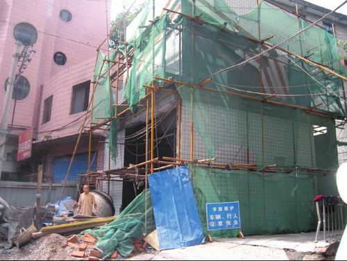 泸州升级改造24座楼道式垃圾库(图1)