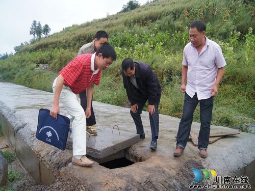 摩尼镇:投资132万枧槽村扶贫整村推进项目通过验收(图2) 摩尼镇:投资132万枧槽村扶贫整村推进项目通过验收(图2)