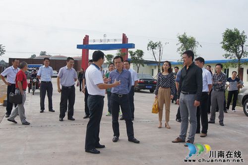 泸州市领导刘鹏率队到泸县检查目标绩效管理工作(图1)