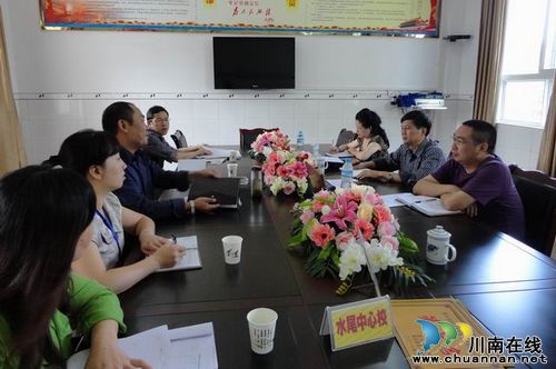 叙永县教研室到水尾中心校指导工作(图1) 叙永县教研室到水尾中心校指导工作(图1)