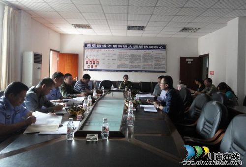 江阳区公安分局带队督查茜草街道安全生产工作(图1) 江阳区公安分局带队督查茜草街道安全生产工作(图1)