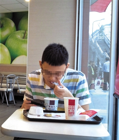 上班族,吃饭别“随便”(图1) 上班族,吃饭别“随便”(图1)