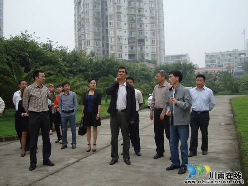 泸州市人大常委会调研泸县“六五”普法工作(图1) 泸州市人大常委会调研泸县“六五”普法工作(图1)