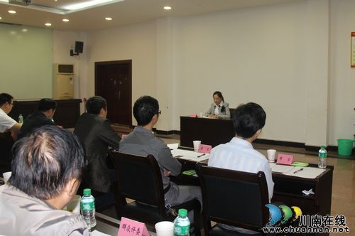 赛场选马 公推公选优秀年轻干部合江考点面试结束(图2) 赛场选马 公推公选优秀年轻干部合江考点面试结束(图2)