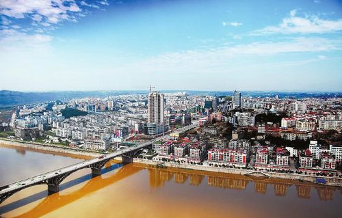 泸州有望明年成"省环保模范城"(图1)