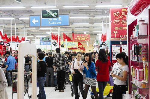 双节来临 宜宾消费市场火爆开战(图2) 双节来临 宜宾消费市场火爆开战(图2)