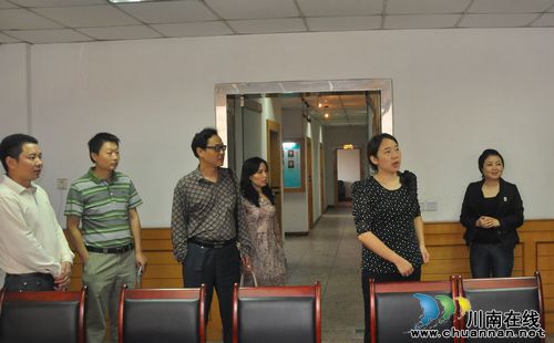 纳溪区委常委、组织部长阮小梅深入基层调研党建工作(图2) 纳溪区委常委、组织部长阮小梅深入基层调研党建工作(图2)