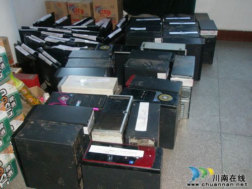 群众参与 部门联动 “黑网吧”无处遁形(图2) 群众参与 部门联动 “黑网吧”无处遁形(图2)