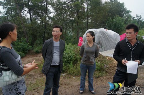 泸县县委组织部到太伏镇督查基层党组织阵地建设进度(图1) 泸县县委组织部到太伏镇督查基层党组织阵地建设进度(图1)
