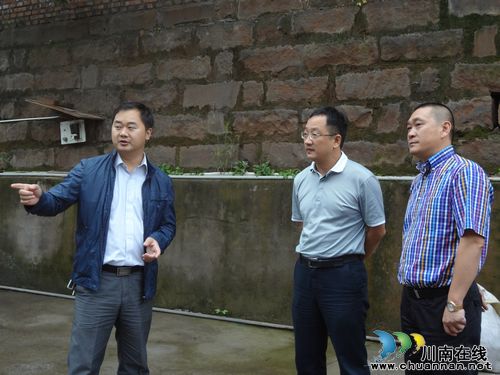江阳区区委常委、常务副区长陈廷俊到华阳街道调研工业经济运行情况(图2) 江阳区区委常委、常务副区长陈廷俊到华阳街道调研工业经济运行情况(图2)