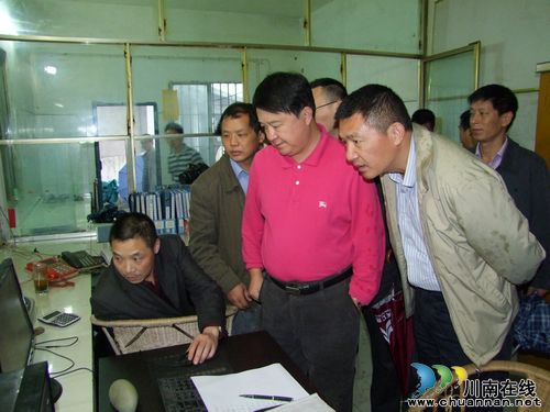 省国资委督查组到威达公司督查安全和环保工作(图2) 省国资委督查组到威达公司督查安全和环保工作(图2)