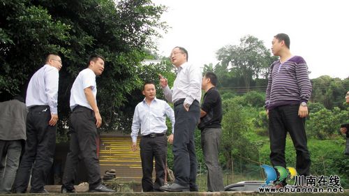 陈廷俊莅临通滩镇指导“双节”安全(图1)