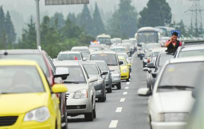 省内高速今迎返程高峰(图1) 省内高速今迎返程高峰(图1)