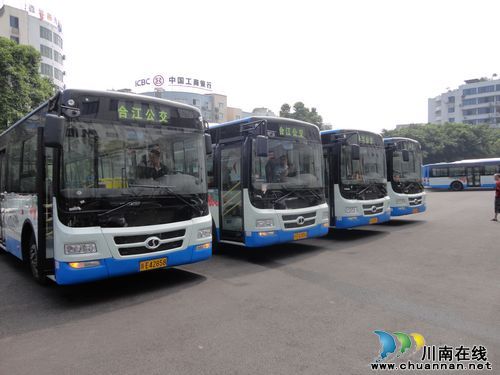 合江新增17辆城市公交车(图1)