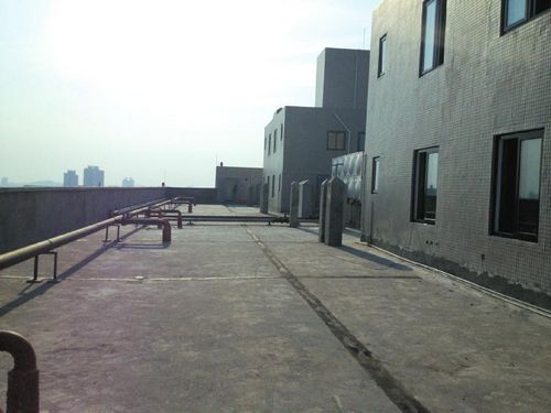 内江一高档小区违规改建 近百业主拒收房(图2) 内江一高档小区违规改建 近百业主拒收房(图2)