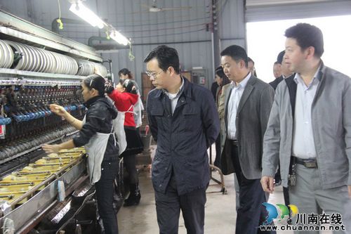 泸县县委书记郭庆到毗卢镇督查工作(图1) 泸县县委书记郭庆到毗卢镇督查工作(图1)
