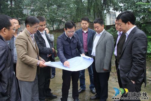 泸县县委书记郭庆到毗卢镇督查工作(图2) 泸县县委书记郭庆到毗卢镇督查工作(图2)