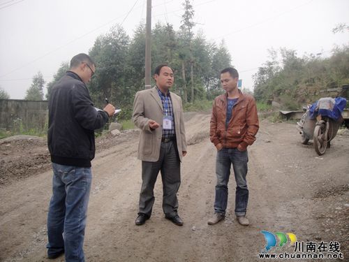 毗卢镇：开展企业生产经营调查(图1)