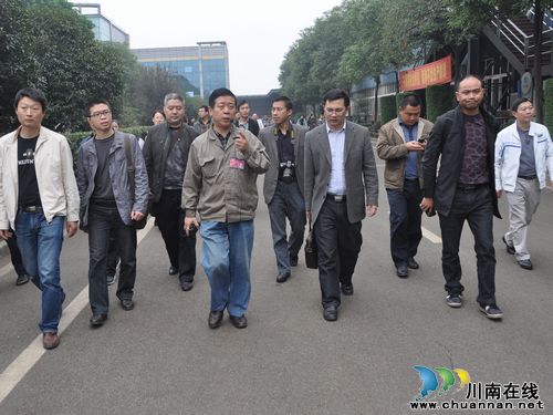 纳溪区“两新”党务干部赴重庆“取经”(图1)
