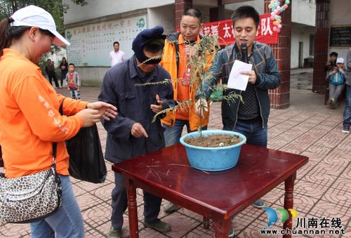 古蔺：九九重阳&nbsp;久久关爱(图1)