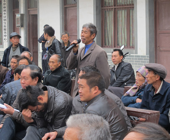 叙永:阳光政务进乡镇 服务群众心贴心(图1) 叙永:阳光政务进乡镇 服务群众心贴心(图1)